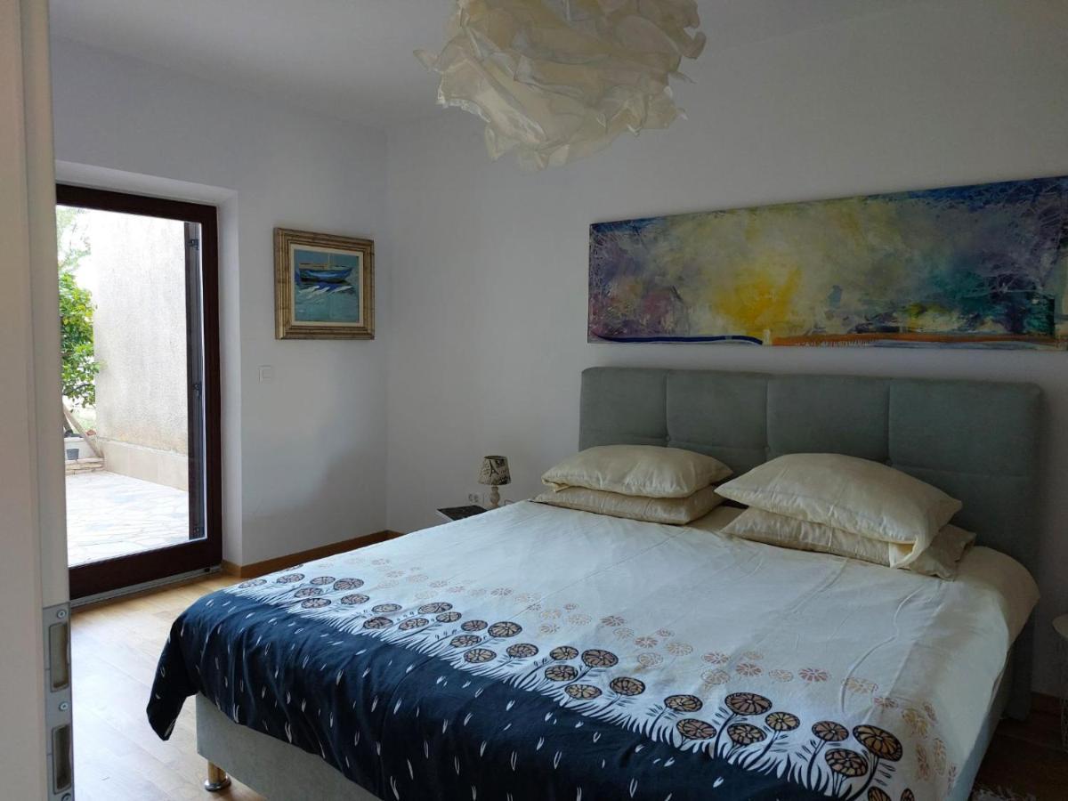 Apartment Irena-Pula Marina Eksteriør billede