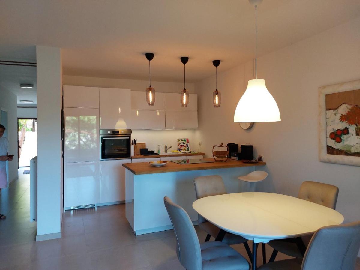 Apartment Irena-Pula Marina Eksteriør billede