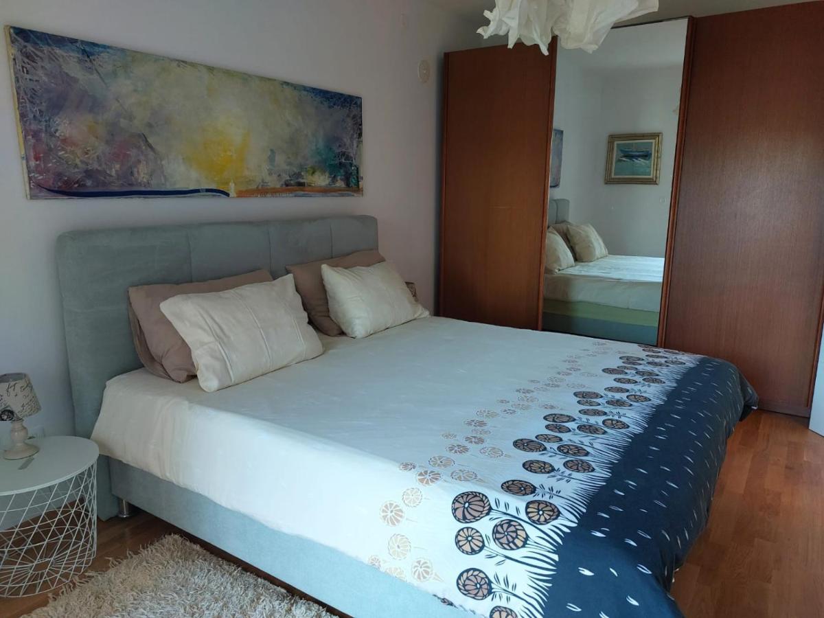 Apartment Irena-Pula Marina Eksteriør billede